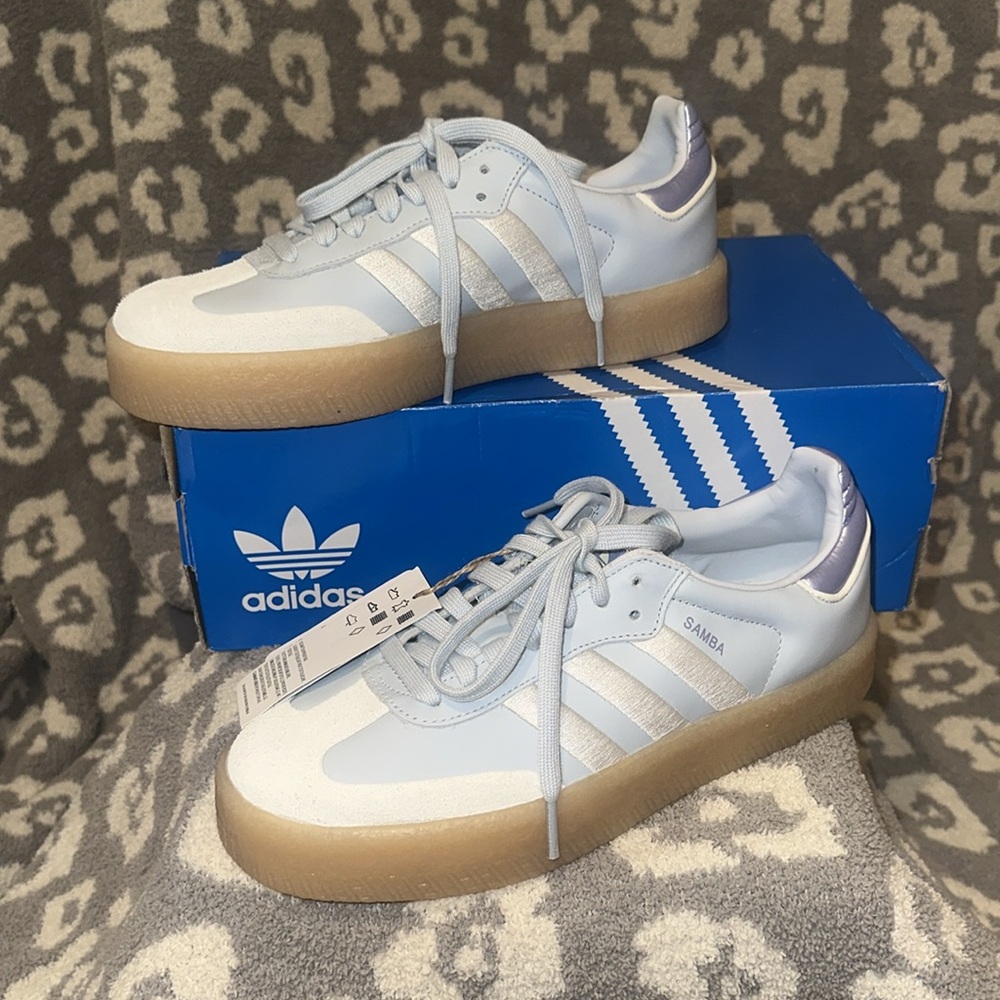 Adidas Women's Sambae Shoes in Halo Blue & Off White 😍 New & Never Worn 😍